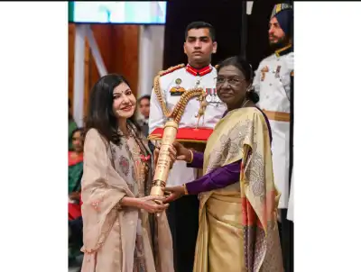 Alka Yagnik addresses health issues after Padma Bhushan honour, says "I am slowly finding my way back"