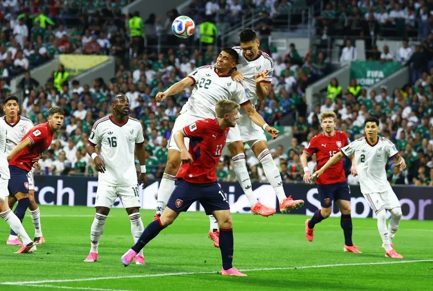 El Tri Dominates in Mexico City to Eliminate Czech Republic with Perfect Group A Run