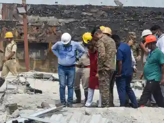 Bengal: Death toll reaches 16 in Kolkata godown shed collapse in Taratala area