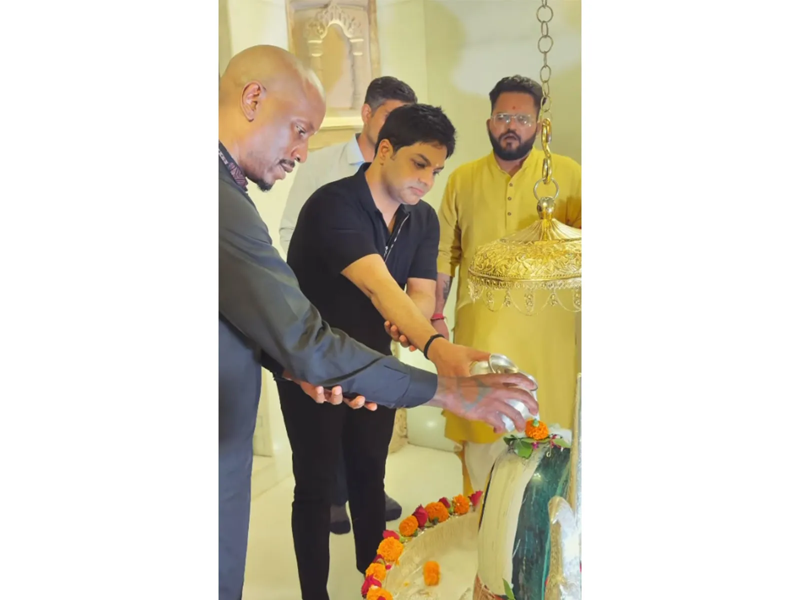 'Fast and Furious' star Tyrese Gibson opens up about finding peace during spiritual journey in India

