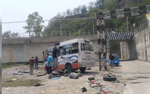 8 CISF Jawans critical as bus ferrying them skids off the road in J&K

