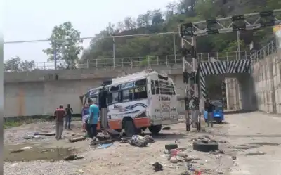 8 CISF Jawans critical as bus ferrying them skids off the road in J&K