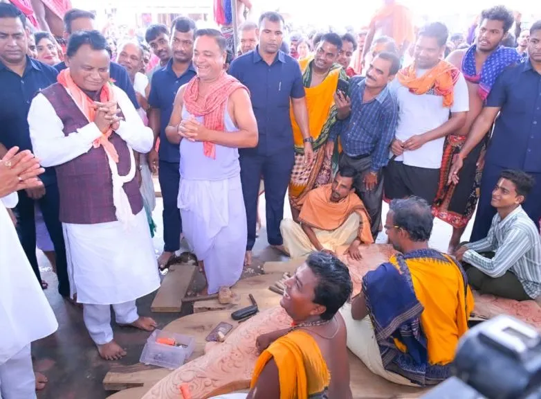 Odisha CM Mohan Majhi Reviews Progress of Rath Construction in Puri 