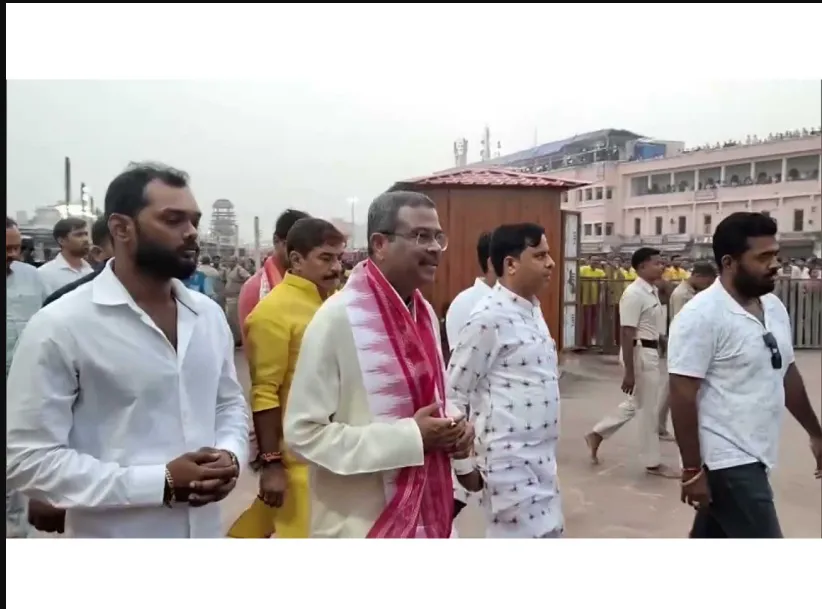 Odisha: Union Minister Dharmendra Pradhan joins thousands of devotees for sacred 'Snana Yatra' in Puri