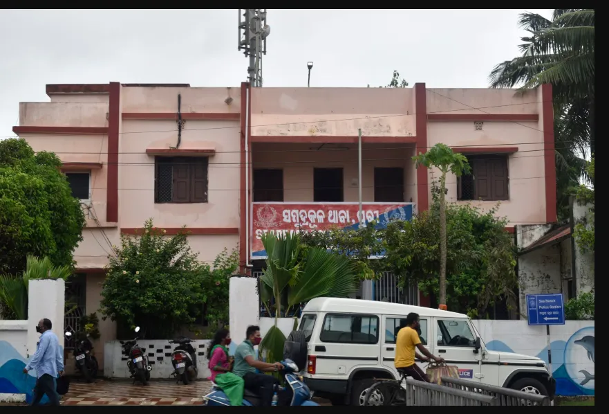 Young woman found dead in hotel swimming pool in Puri; Family alleges foul play