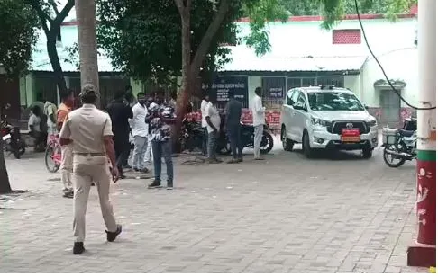 Odisha: Man’s hung body found inside Kendrapara Collectorate