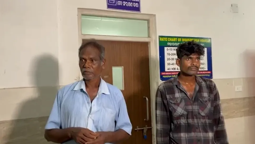 Youth found hanging inside Kendrapara Collectorate; land dispute angle under scanner