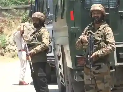 Indian army soldier dies after accidental fall during Operation Sheruwali in Rajouri