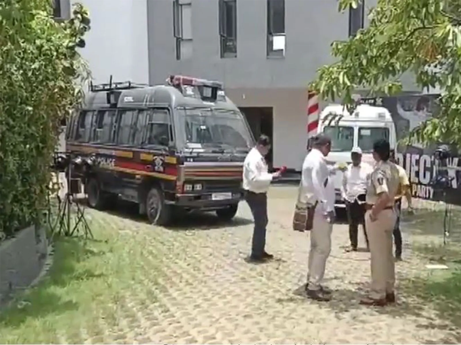 Crime Branch raids rave party in Tulapur, detains 156; CM reiterates "Zero Tolerance" on drugs