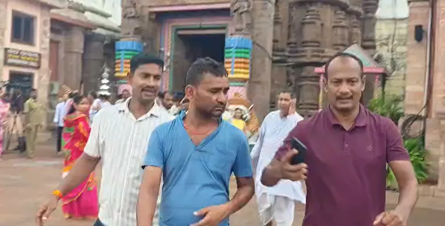 Youth detained for alleged theft attempt inside Puri Shreemandir