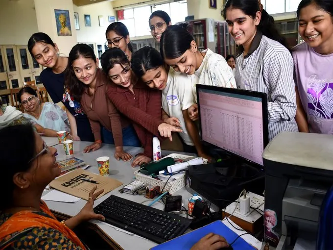 IIT panel grants security clearance to examiner-facing CBSE evaluation portal