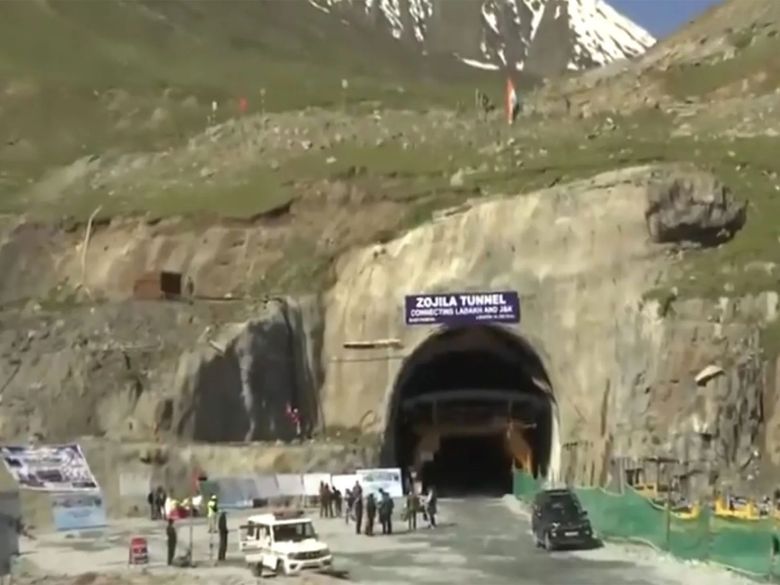 Zojila Tunnel achieves final breakthrough as Nitin Gadkari leads historic Himalayan event