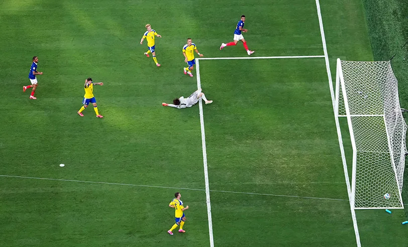 Kylian Mbappe strikes twice to dominate Sweden and secure World Cup knockout stage advance