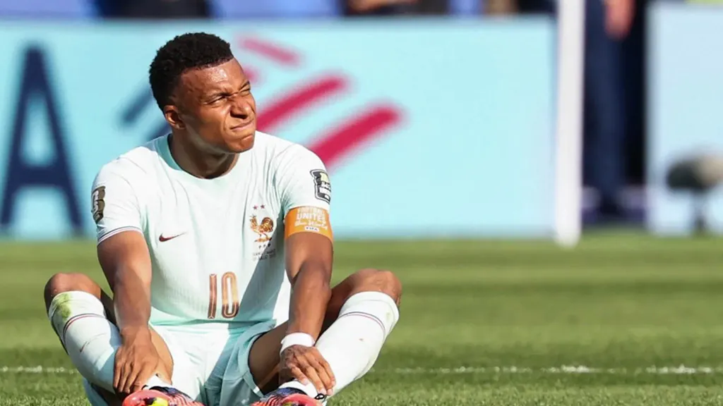 Kylian Mbappe delivers crucial fitness update after limping off during intense World Cup quarter final