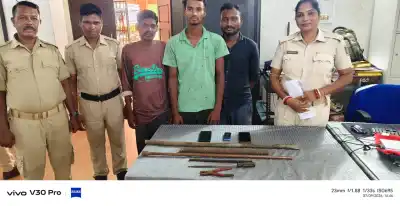 Karanjia police foil dacoity bid, arrest three; car and weapons seized