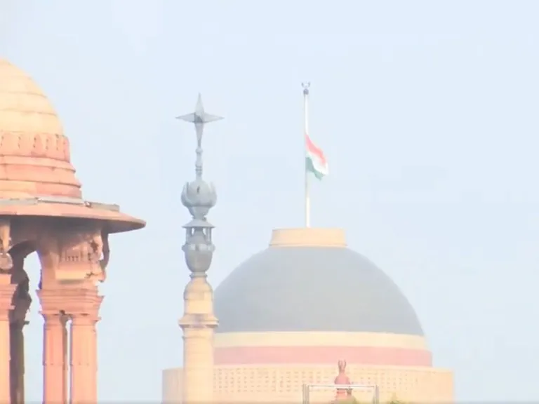 India observes national mourning for Qatar former Emir as tricolour flies half mast today