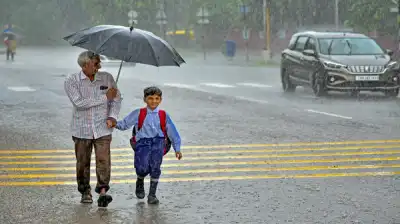 Heavy rain batters Bhadrak, schools shut as low-pressure system triggers flooding