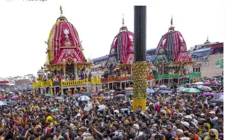 Over 8 Lakh Devotees Attend Puri Rath Yatra Despite Heavy Rain
