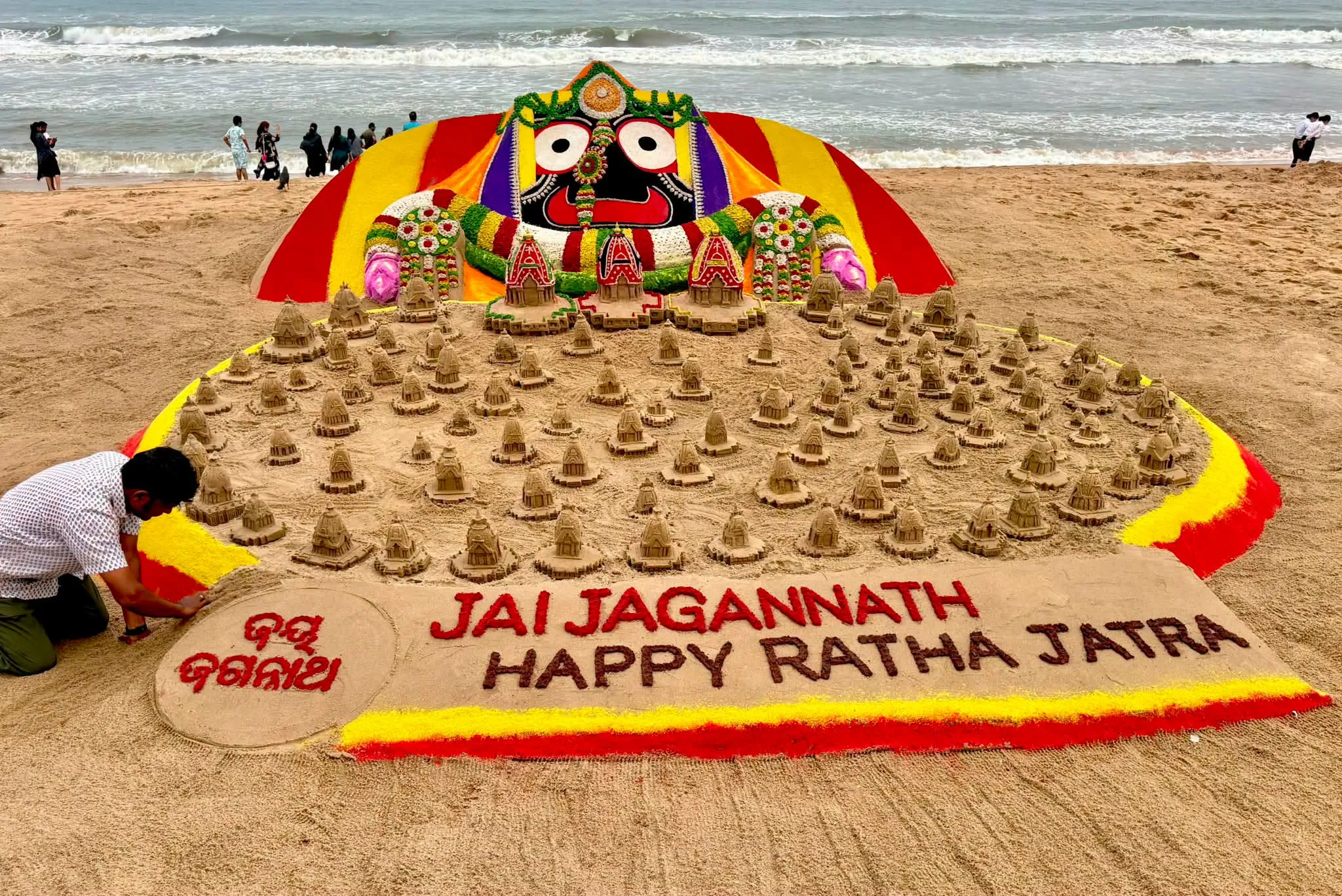 Sudarsan Pattnaik marks Rath Yatra with 100 intricate miniature sand chariots