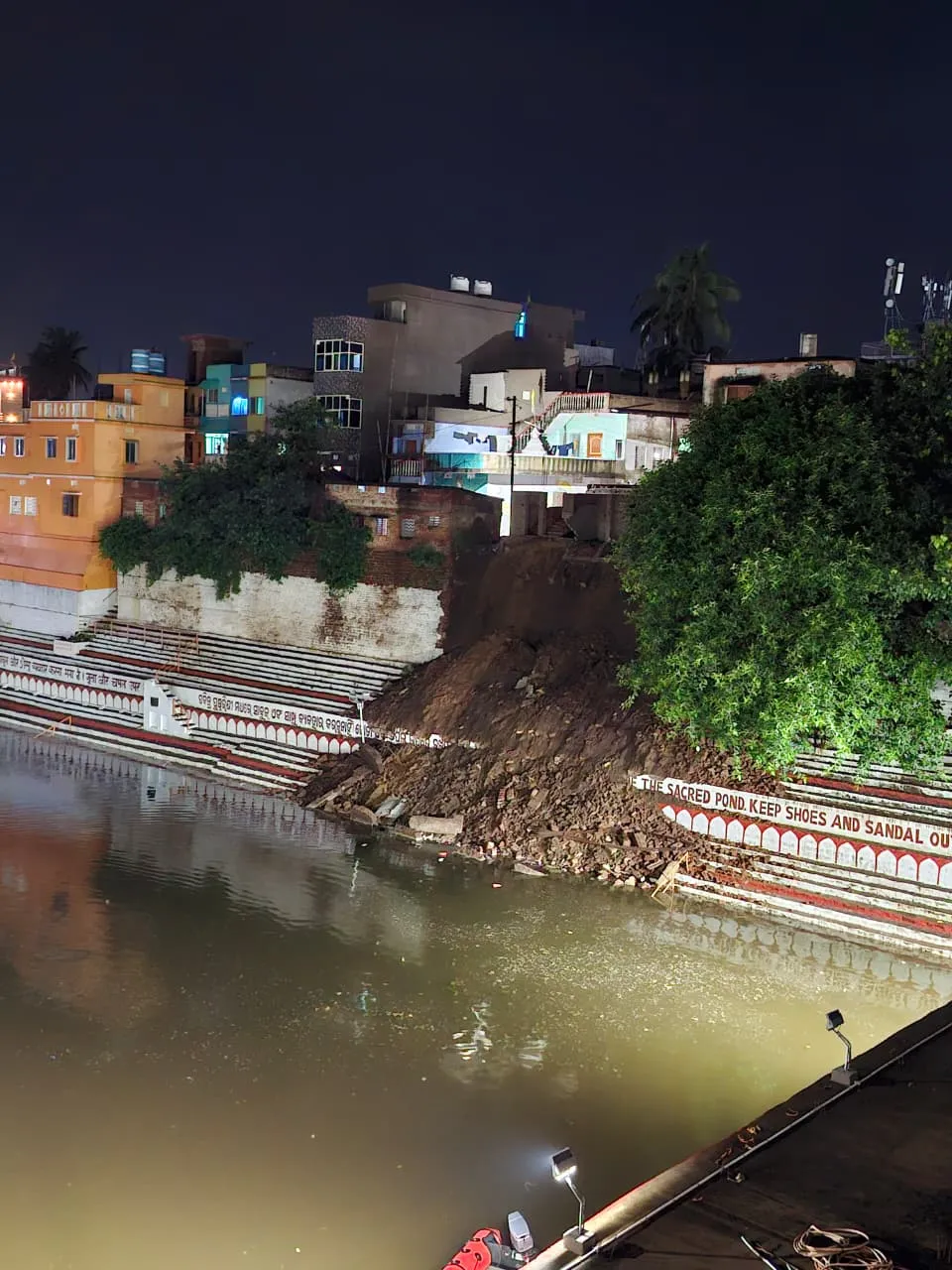 Heavy rainfall causes collapse of Shwetaganga boundary wall in Puri