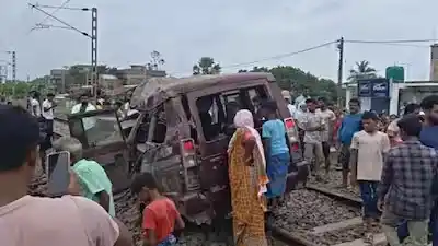 Murshidabad train accident claims four young lives after open railway crossing traps school van