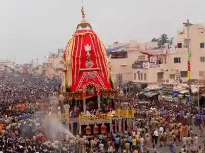 Rath Yatra Chariots reach Gundicha Temple, 'Adapa Mandapa Bije' ritual slated for today