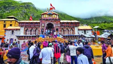 Badrinath Dham donation theft scandal exposes temple officials pocketing cash and sacred items