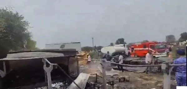 Massive fire at firecracker factory in Ahmedabad: 8 killed, several critical

