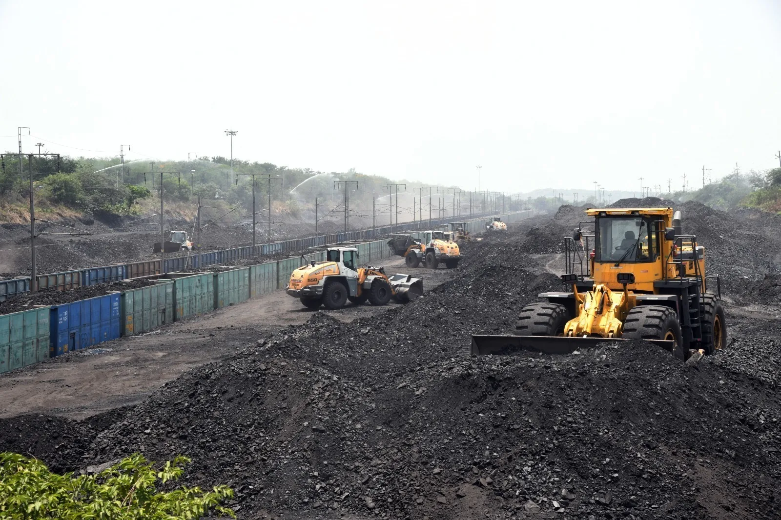 Monthly Production and Dispatch of coal from Captive and Commercial Mines reaches 17.88 MT in June 