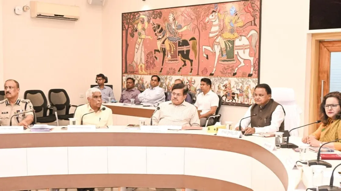 Odisha CM reviews Puri Bahuda Yatra preparations, directs scientific crowd management protocol

