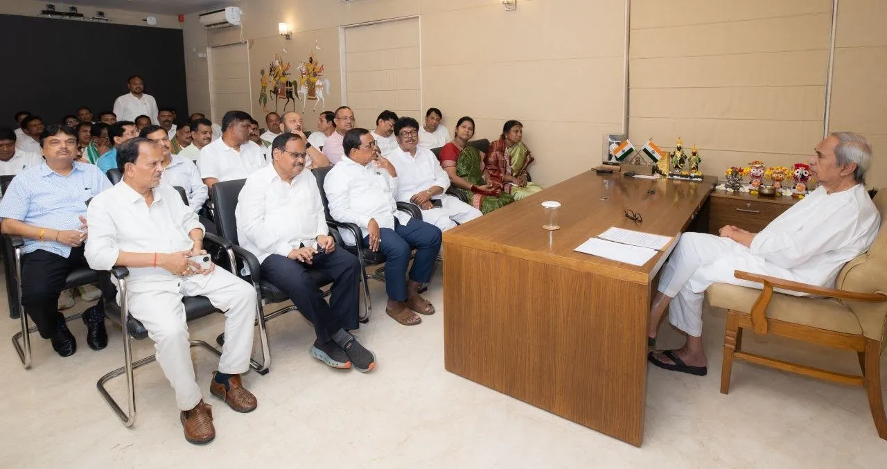 Naveen Patnaik holds crucial meet with BJD district presidents, sets August 15 deadline for district and block committees

