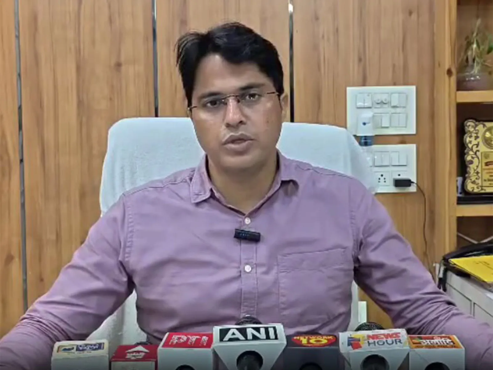 14 women workers hospitalized in UP following ammonia gas leak at meat plant