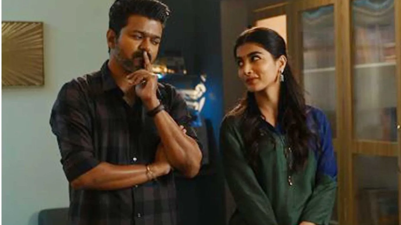 Jana Nayagan: Pooja Hegde shares pics with Vijay from the sets
