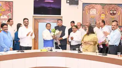CM Majhi felicitated as Odisha enters top 5 investment-friendly states