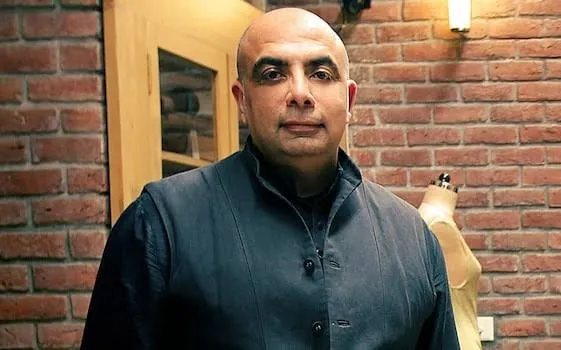 Tarun Tahiliani ditches Runways for an Immersive Navaratna exhibit at India Couture Week