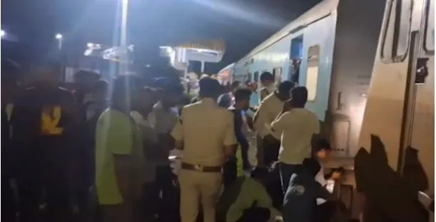 Electrical fire reported in Puri-Howrah Dhauli SF Express: Passengers evacuated after scare