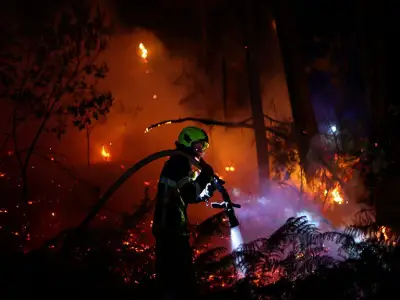 Europe Burns while Emergency crews Battle Uncontrolled Blazes near Bordeaux