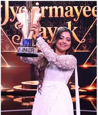 Mellifluous Odia singer Jyotirmayee dedicates her trophy to Lord Jagannath: Devotes- “The Lord makes me win”