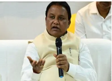 Odisha CM Majhi reviews flood situation, emphasizes safety of citizens, urges people not to panic
