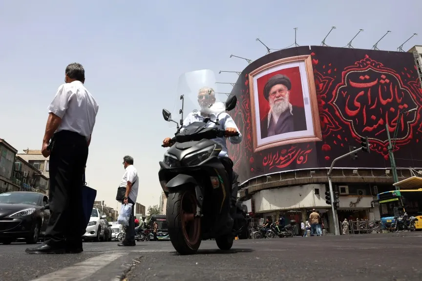 Mourners fill Tehran streets as world leaders arrive for Ayatollah Khamenei funeral ceremonies