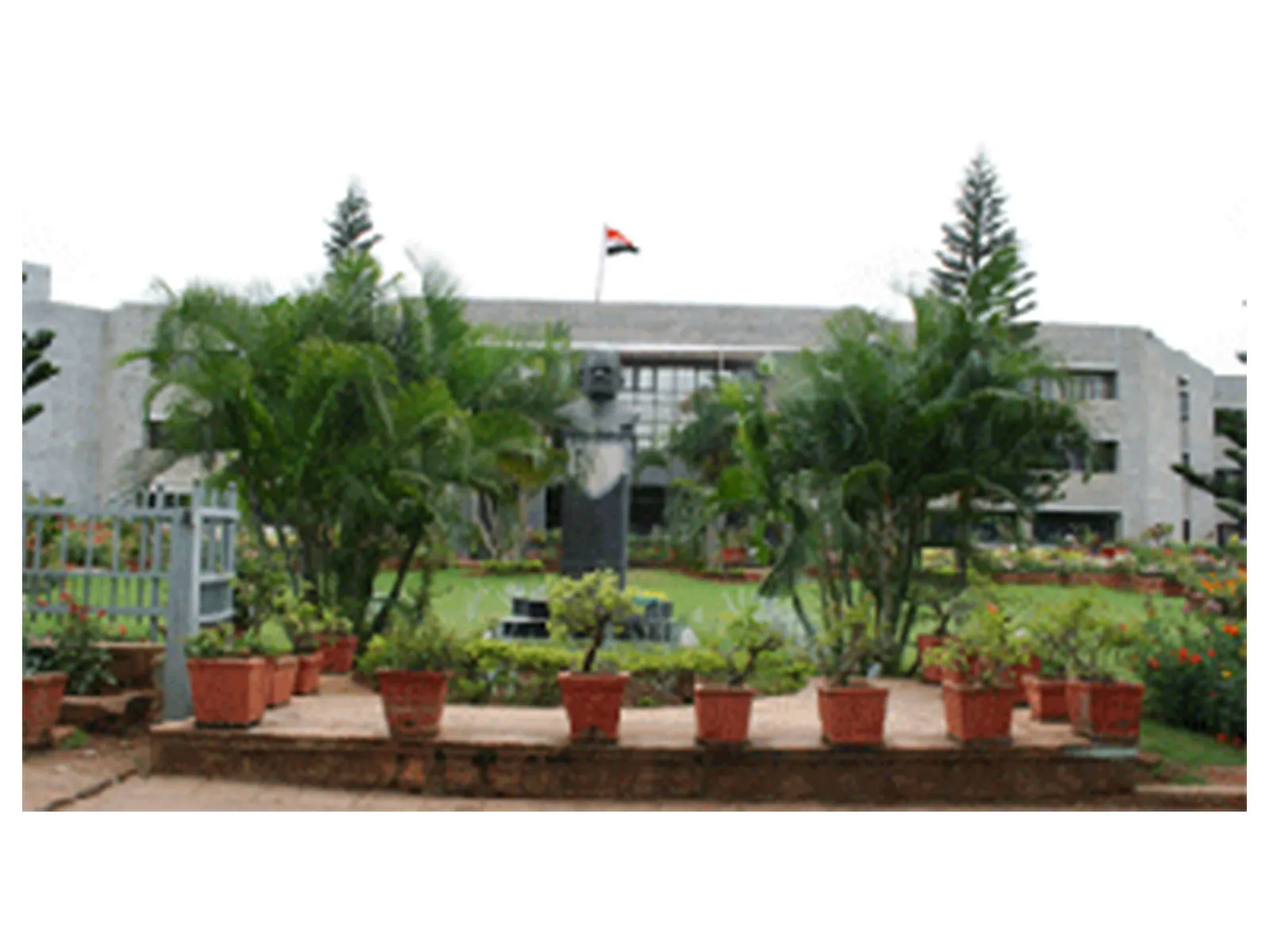 Ghaziabad man held for hoax bomb threat to ISRO headquarters
