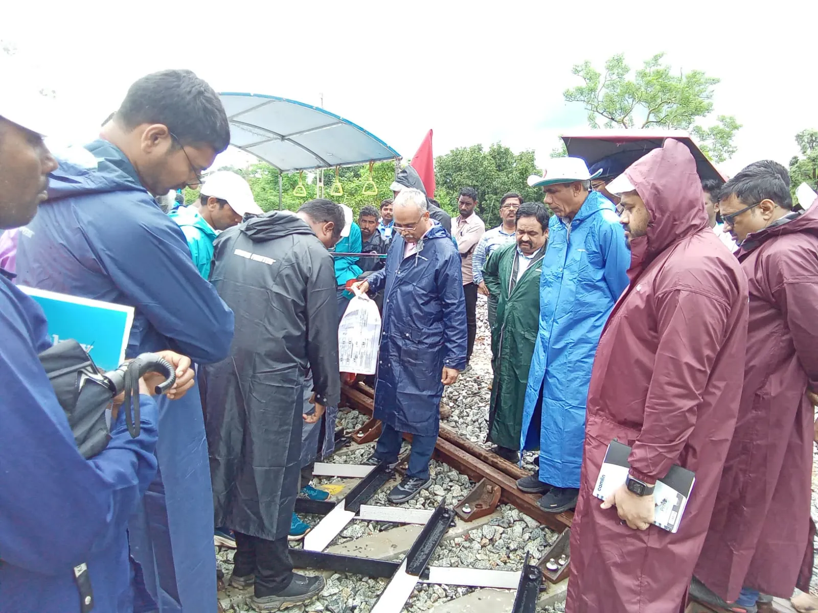 Commissioner of Railway Safety Inspects Newly Commissioned Second Line Between Kamalur and Bhansi Stations