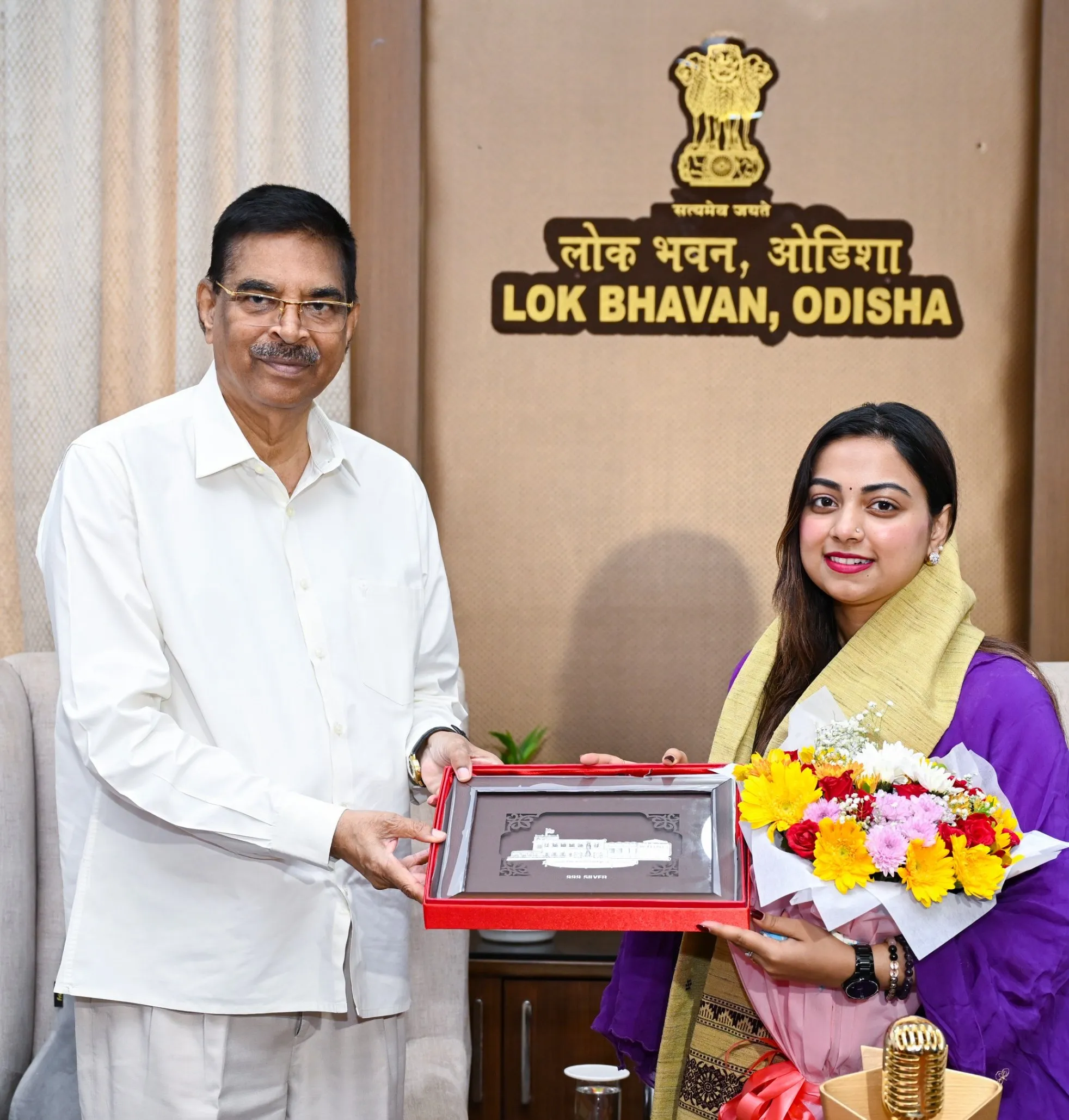 Odisha Governor felicitates Indian Idol Season 16 winner Jyotirmayee Nayak