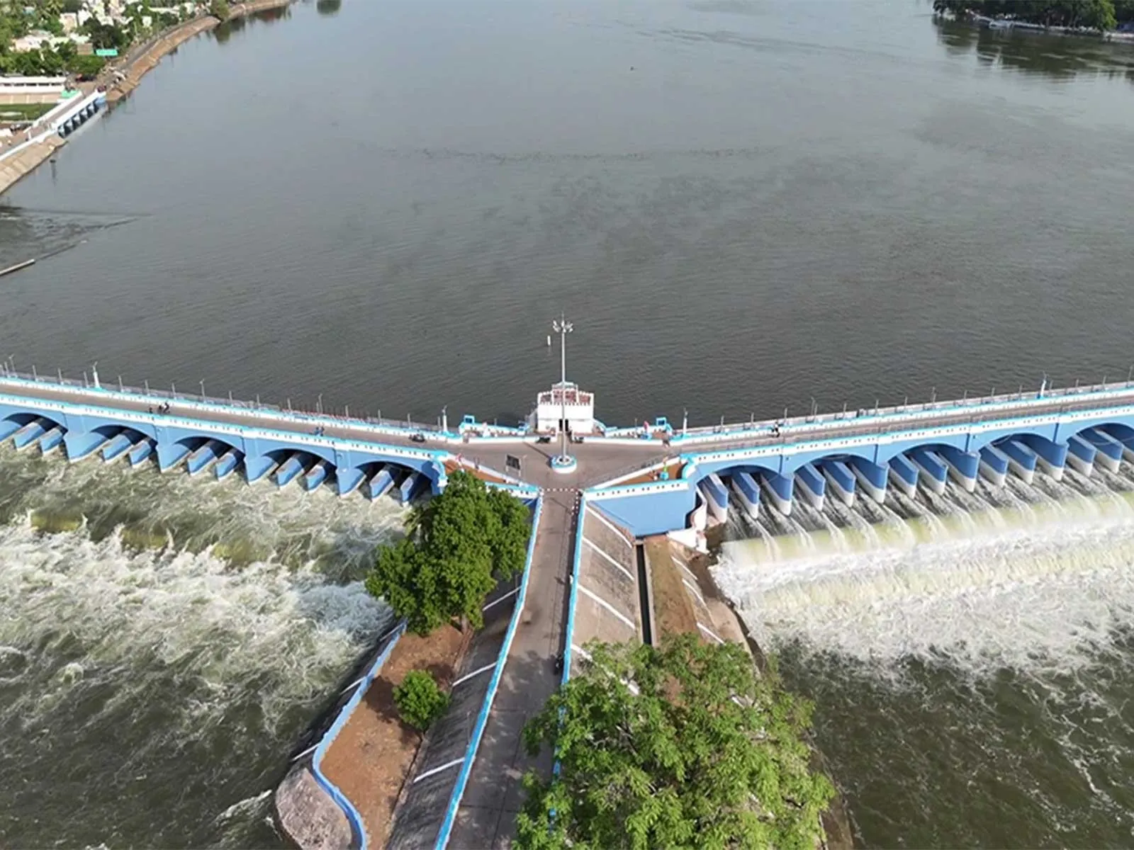 CWMA upholds Karnataka water release directive to Tamil Nadu; all-party meeting to be convened under CM Shivakumar
