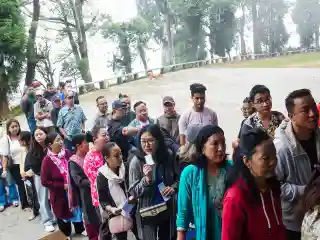 Manjalpur bypoll: 34.35 pc voter turnout recorded till 5 pm