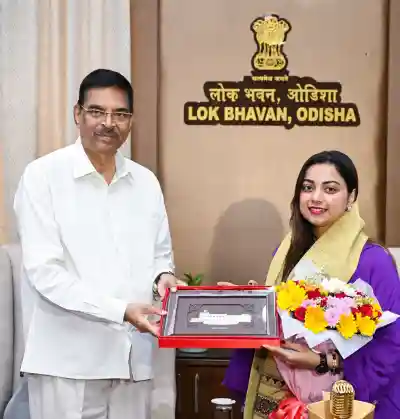 Odisha Governor felicitates Indian Idol Season 16 winner Jyotirmayee Nayak