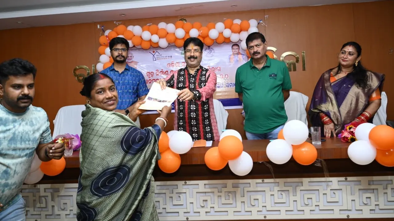 Odisha Minister distributes PMAY-U work orders to 61 beneficiaries in Baripada

