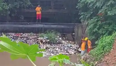 Rag picker swept away in Bhubaneswar drain; search underway