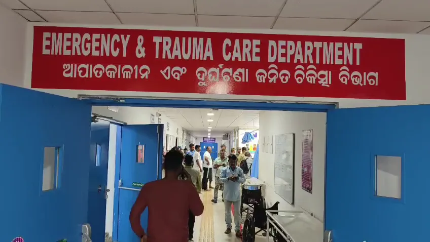 Keonjhar Police gun down notorious robbery accused in encounter; injured suspect hospitalised