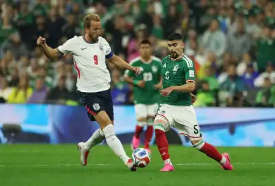 Ten-Man England Outlasts Mexico 3-2 in Thrilling World Cup Clash to Reach Quarterfinals 